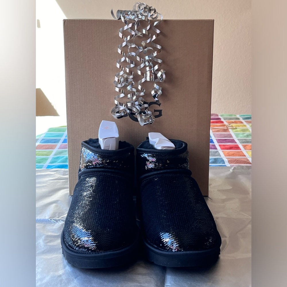 🪩 UGG CLASSIC ULTRA MIRROR BALL BOOTS 🪩 NWT 🪩